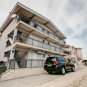 Apartment Apartmani M. Ilesh, Zaton (Zadar)